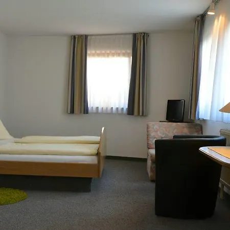 Hotel - Kopf 2*